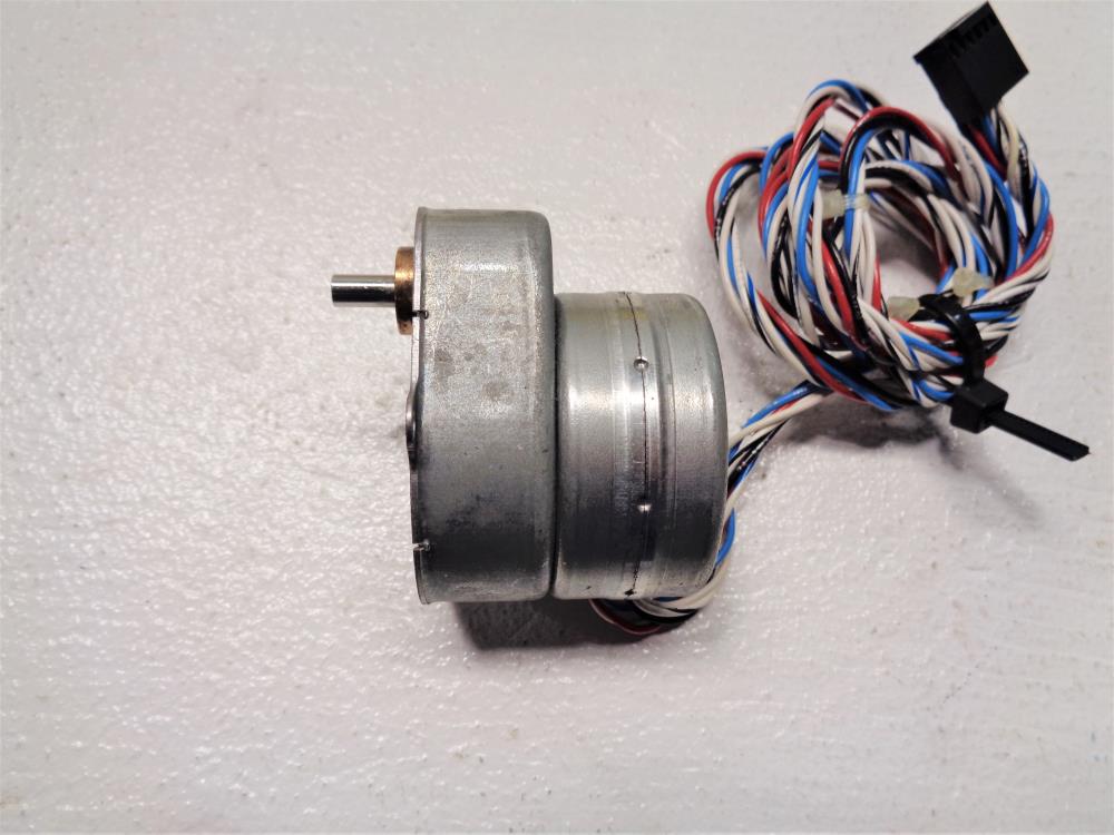 3.252. Stepper Motor 127k36491. 1.13.042.202 07 Электродвигатель. Step Motor stc12c5201. Meat&DORIA 84003 Stepper Motor.