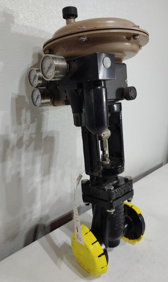 SAMSON 1" 150# Lined Control Valve Model 3277 w/3730-3 HART Capable Positioner