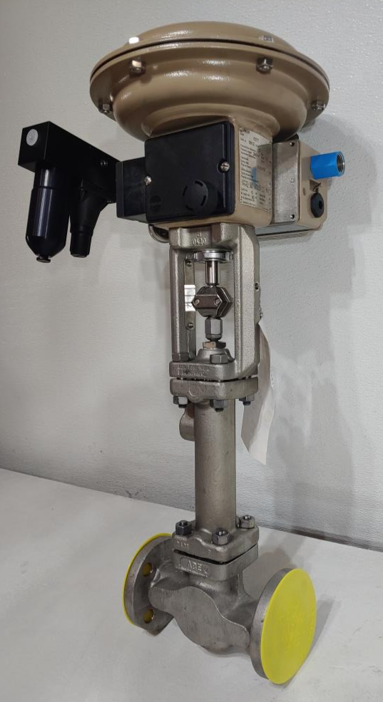 SAMSON 1" 150# CF8M Control Valve Model 3277 w/3730-3 HART Capable Positioner