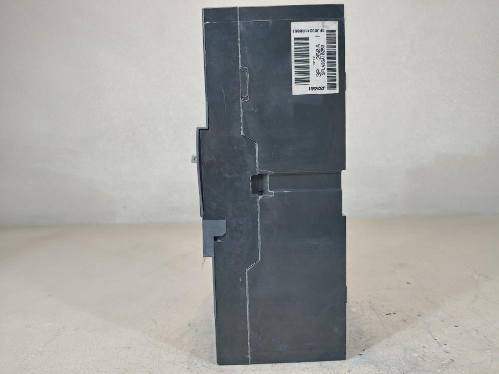 General Electric MAG-Break Circuit Breaker SFLA36AI0250