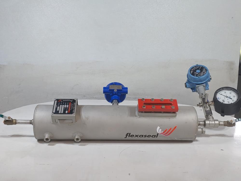 FLEX-A-SEAL 5 Gallon Barrier Fluid Reservoir - Model MP53A0-0219-4L-04-0034