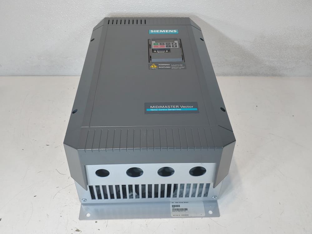 Siemens Midimaster Vector Drive 6SE3221-7DG40 