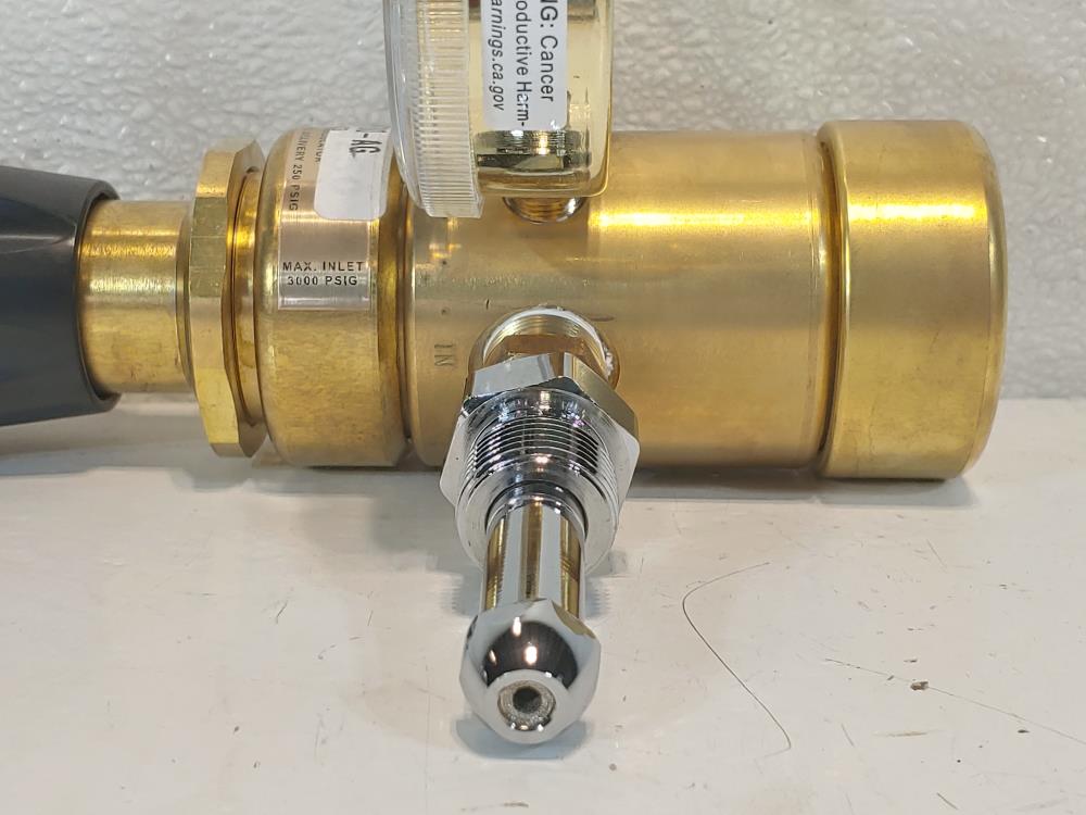 Airgas Model: Y11750250580-AG Specialty High Purity Single Stage Mini Regulator 