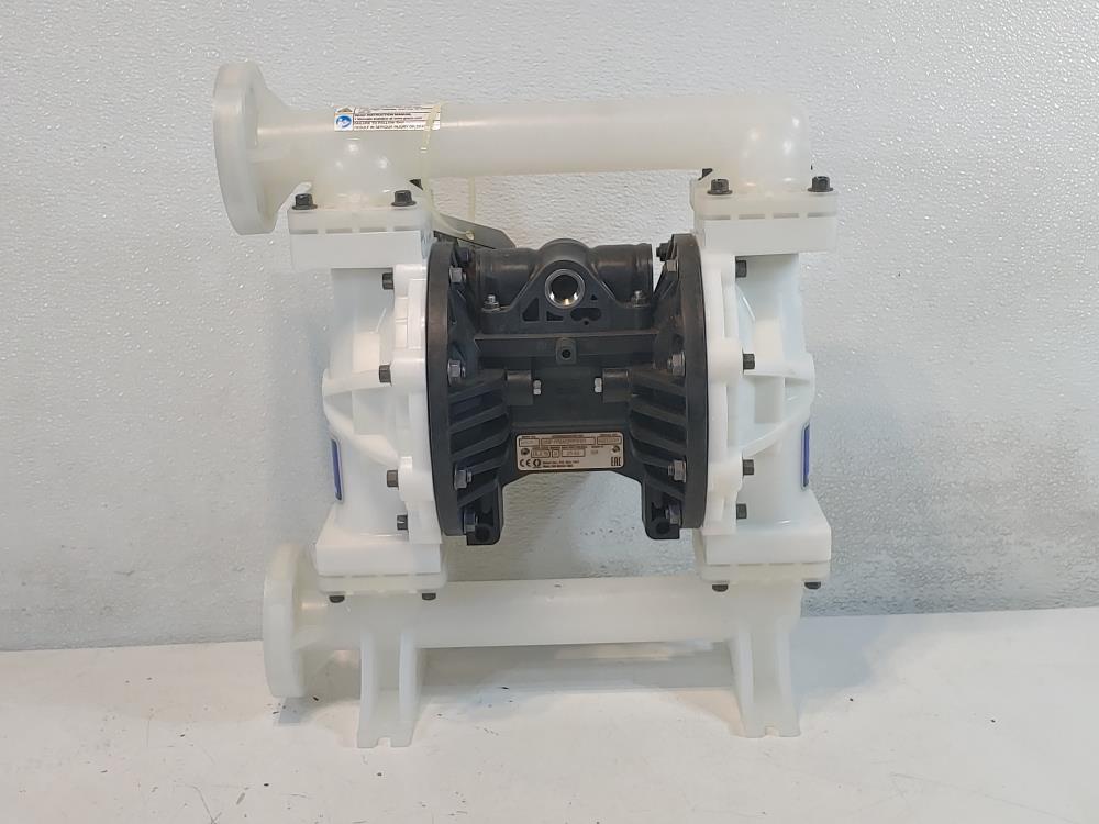 Graco 1" Husky 1050P-PP01AP2PPPTPTPT Series B Flange end Diaphragm Pump