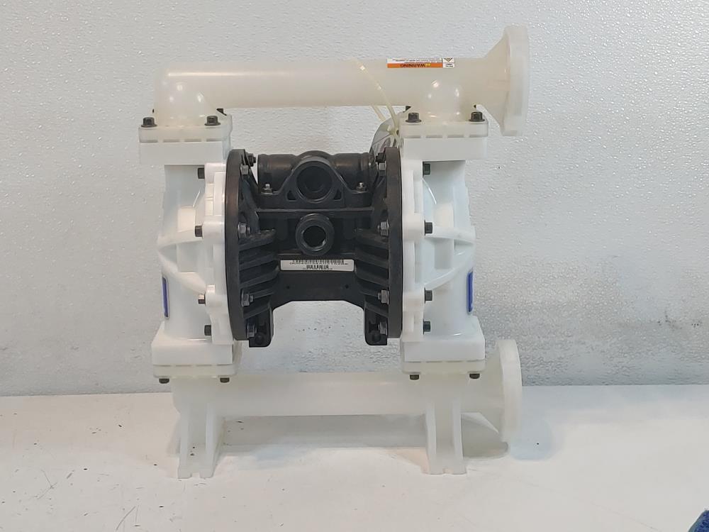 Graco 1" Husky 1050P-PP01AP2PPPTPTPT Series B Flange end Diaphragm Pump