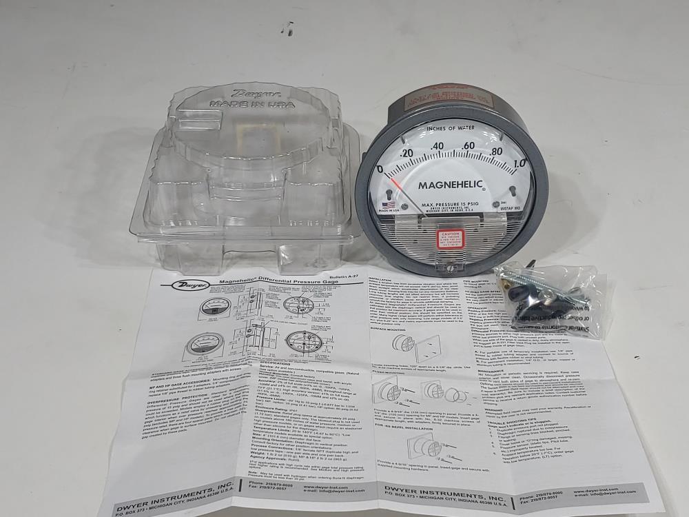 Dwyer Model 2001 Magnehelic Pressure Gage 0-1.0" of Water **Lot of 2***