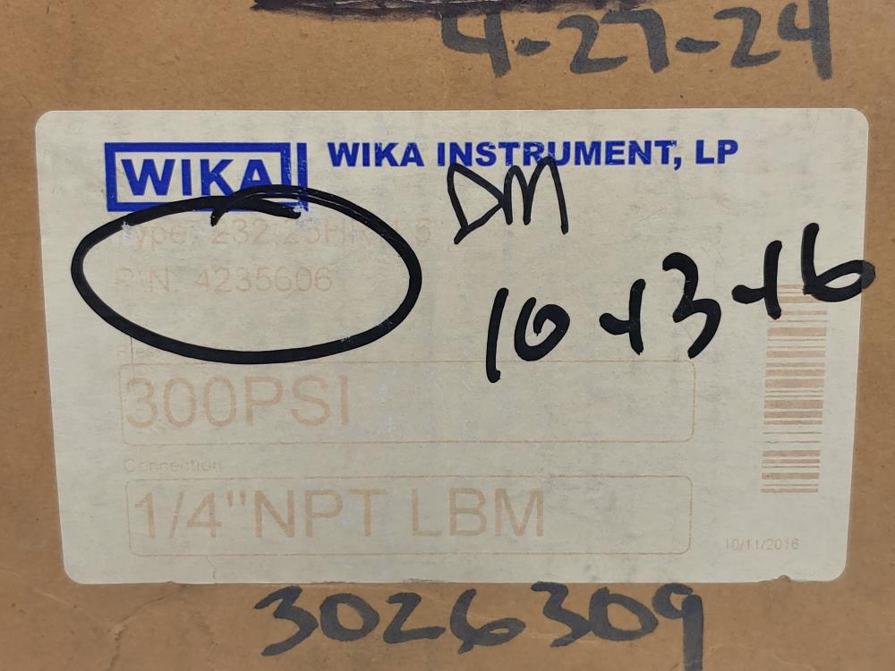 Wika 4235606 Lower Back Mount Hydraulic Gauge  0-300 PSI