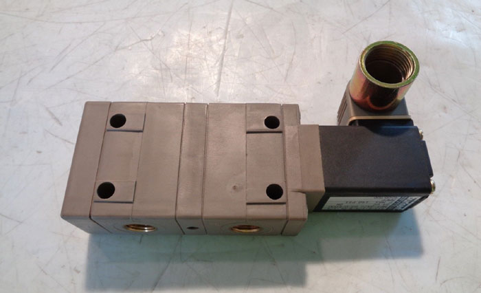 BURKERT SOLENOID VALVE: 413-G-1/4-B-PL-1/4