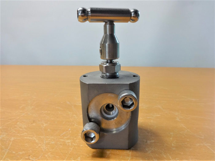 D/A MFG. TEXAS SAMPLING 1/2" 4-WAY SAMPLING VALVE GPSV-T-SS-F4F4FLG, VLSMDSF08GT