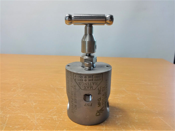 D/A MFG. TEXAS SAMPLING 1/2" 4-WAY SAMPLING VALVE GPSV-T-SS-F4F4FLG, VLSMDSF08GT