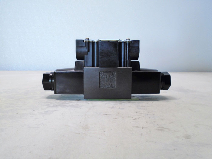 Yuken Directional Valve DSG-01-3C4-A120-7090