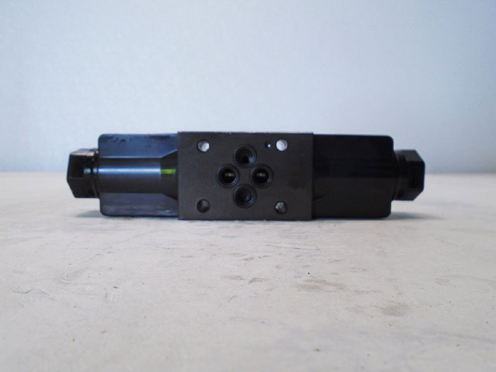 Yuken Directional Valve DSG-01-3C4-A120-7090